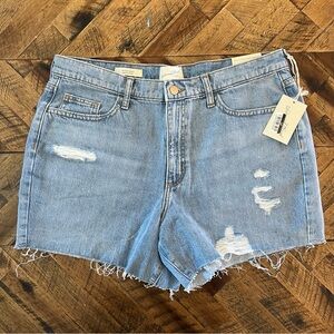 NWT Universal Thread Boyfriend Shorts Denim Size 12